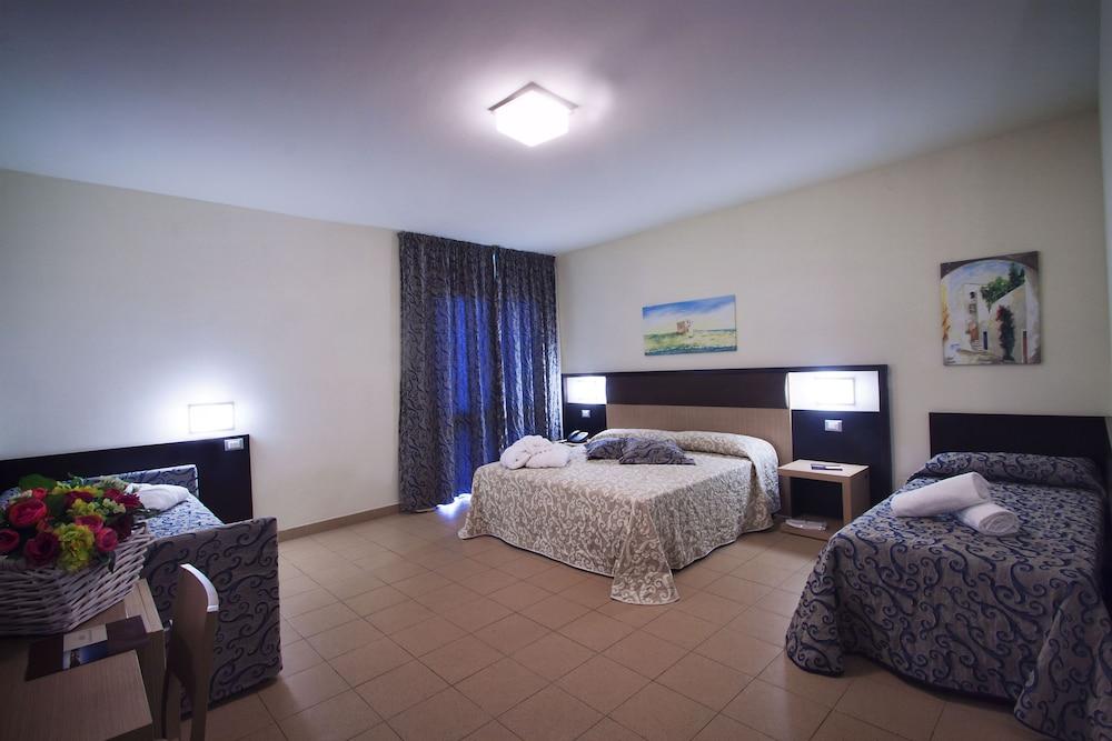 Riva Marina Resort - Cdshotels カロヴィーニョ エクステリア 写真