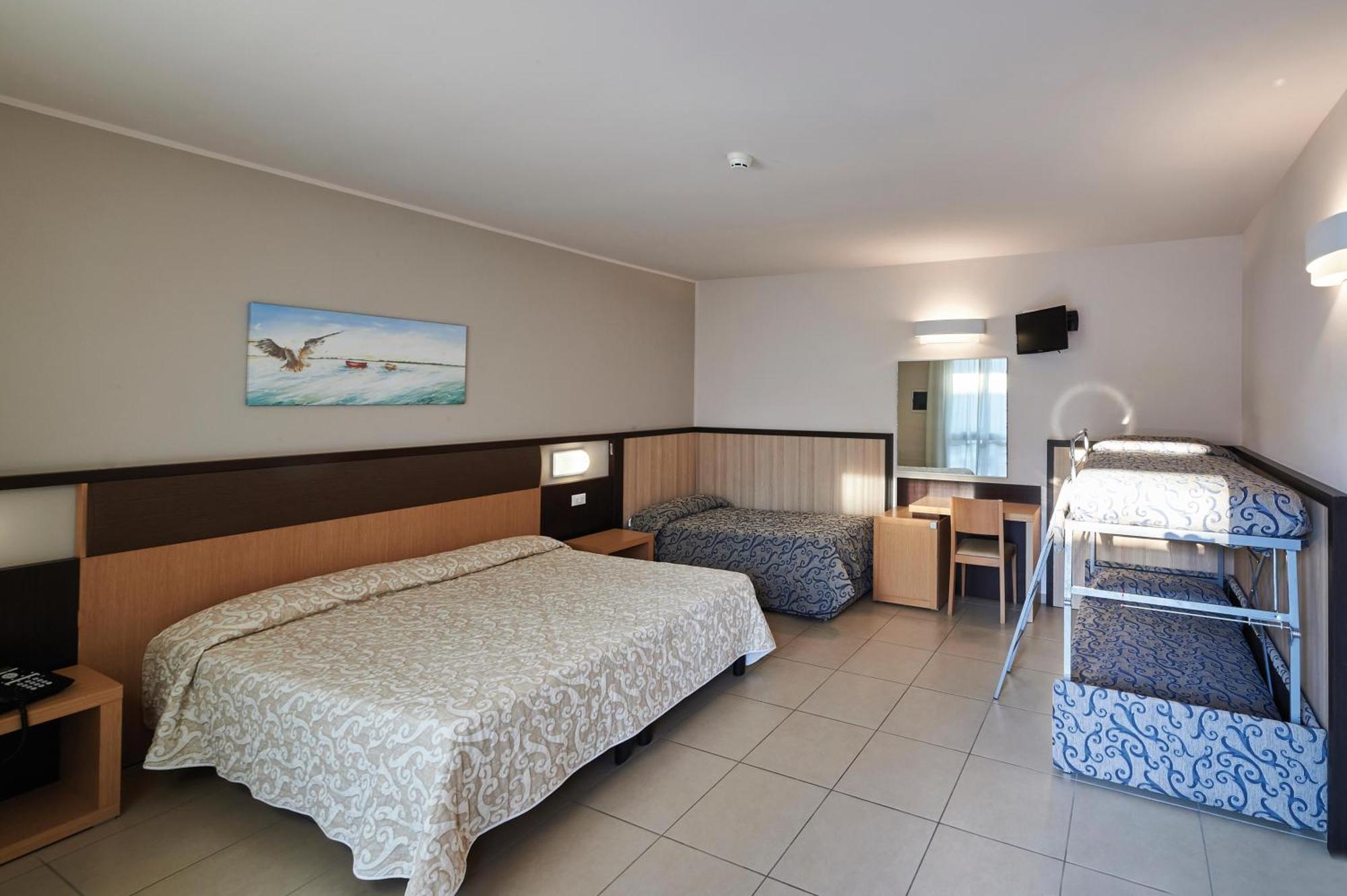 Riva Marina Resort - Cdshotels カロヴィーニョ エクステリア 写真