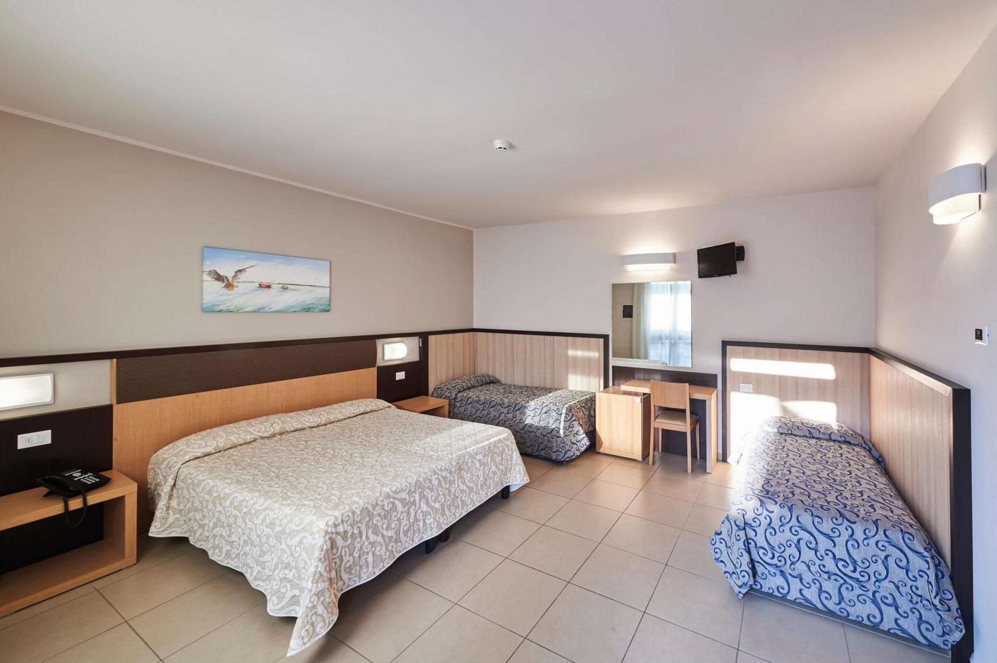 Riva Marina Resort - Cdshotels カロヴィーニョ エクステリア 写真